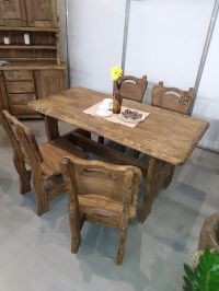 Stół i krzesła - komplet mebli drewnianych, wykonanych ręcznie